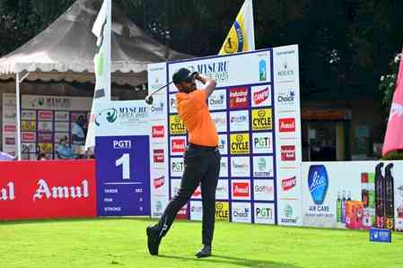 Mysuru Open 2025: Yuvraj Sandhu emerges leader with scorching 61 in round one