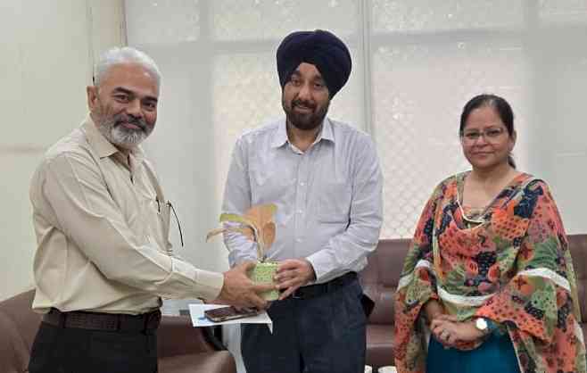 UIAMS organises Personality Development and Startup India Session for MBA First-Year Students