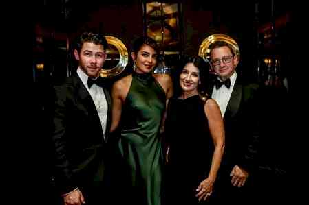 Priyanka Chopra wishes in-laws Denise & Paul Kevin Jonas on 40 years of marital bliss