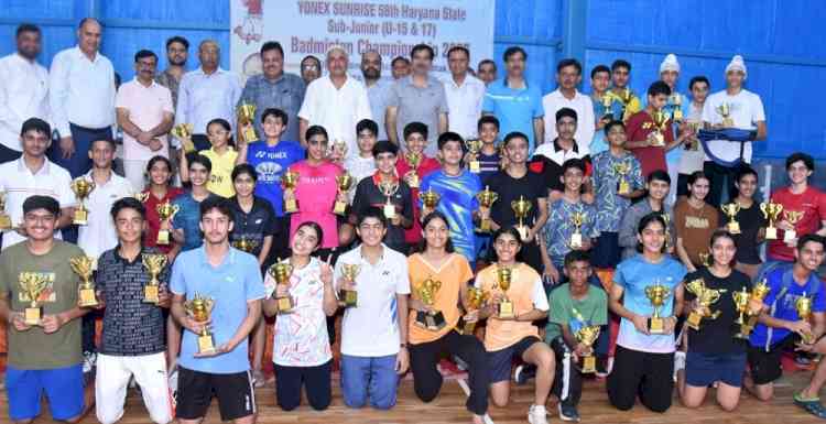 सोनीपत की अक्षिता ने अंडर-17 गर्ल्स सिंगल्स, फरीदाबाद की अद्विका ने अंडर-15 गर्ल्स सिंगल्स का खिताब जीता