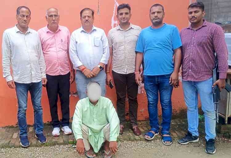 कोच व खिलाड़ियों को गोली मारने में इस्तेमाल हथियार उपलब्ध करवाने वाला आरोपी काबू