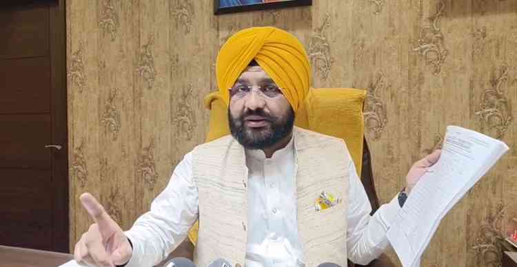 Panchayat Minister orders strict action after  Solar Lights scam of Rs 25 Lakh unearthed in Khanna