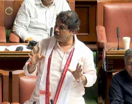 Karnataka: BJP opposes allocation of Rs 10 crore fund to Kerala's Wayanad flood victims; CM defends decision
