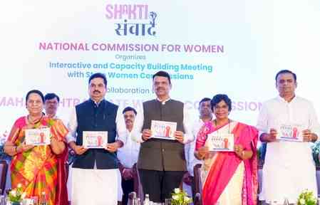Viksit Maharashtra possible with women’s participation: CM Fadnavis 