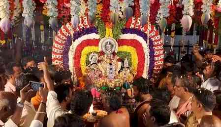 Tamil Nadu: Thousands flock to Viluppuram’s Angalamman temple for Swing festival