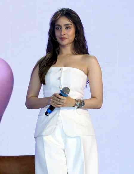 Shraddha Kapoor makes her LinkedIn debut after her account was flagged as ‘Fake’ 