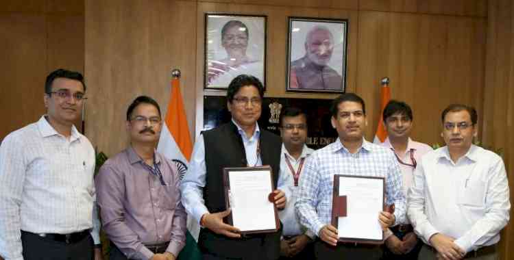 IREDA signs Performance MoU with MNRE, ₹8,200 Crore Revenue Target for FY 2025-26