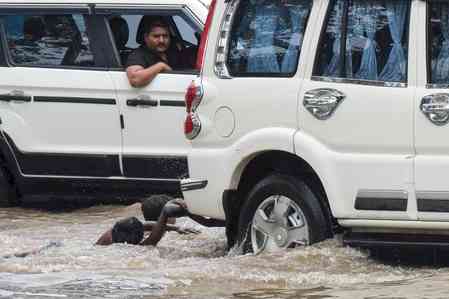 Heavy rains lash Patna; Yellow Alert issued across Bihar
