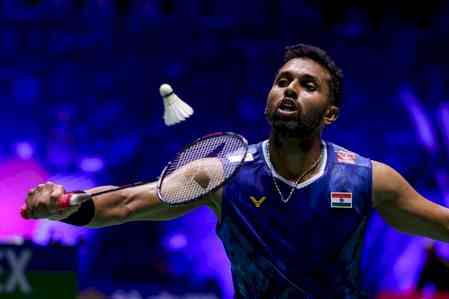 World Championships: Prannoy advances to Round of 32; PV Sindhu also progresses