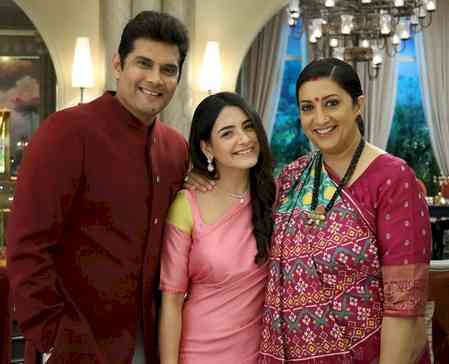Shagun Sharma recalls getting a compliment from her on-screen parents Smirti Irani & Amar Upadhyay