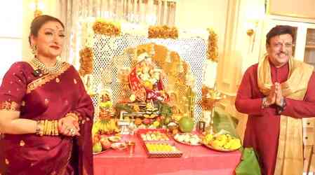 Govinda, wife Sunita Ahuja make happy public appearance on Ganesh Chaturthi amidst divorce news