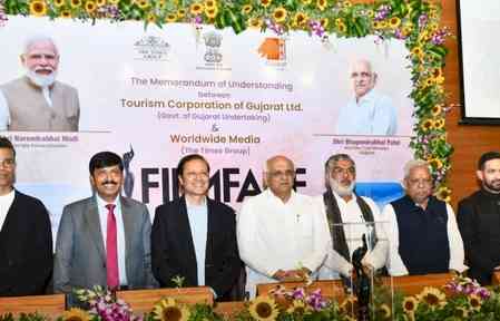 Gujarat to host 70th Filmfare Awards in 2025; state signs MoU with worldwide media