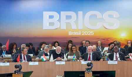 BRICS nations surpass G7 in global output: US economist