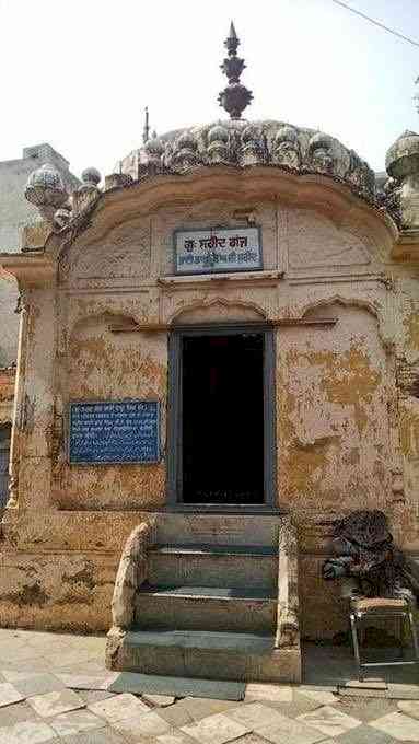 Historic Sikh shrine in Pakistan faces encroachment and decay: Report