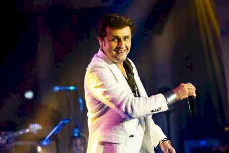 Sonu Nigam's candid rendition of 'Pardesiya' from 'Param Sundari' is simply heart melting