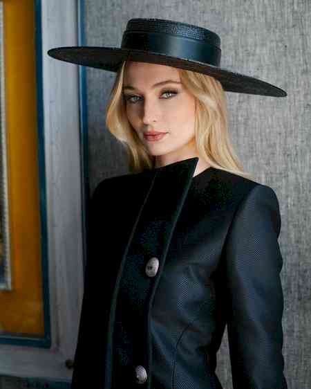 Sophie Turner again splits from Peregrine Pearson