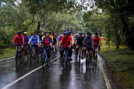 Raksha Khadse and Jackie Shroff inspire citizens at Sundays on Cycle in Mumbai