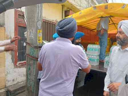 Punjab: Akali Dal distributes relief in flood-hit areas