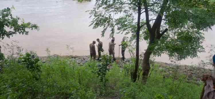 On Administration's request, Indian Army conducts structural assessment of Dhussi Bandh