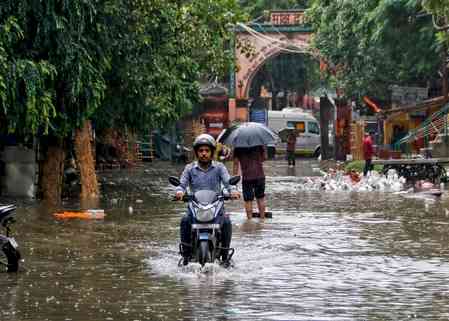 Delhi-NCR braces for wet week, IMD warns of heavy rains; rivers swell