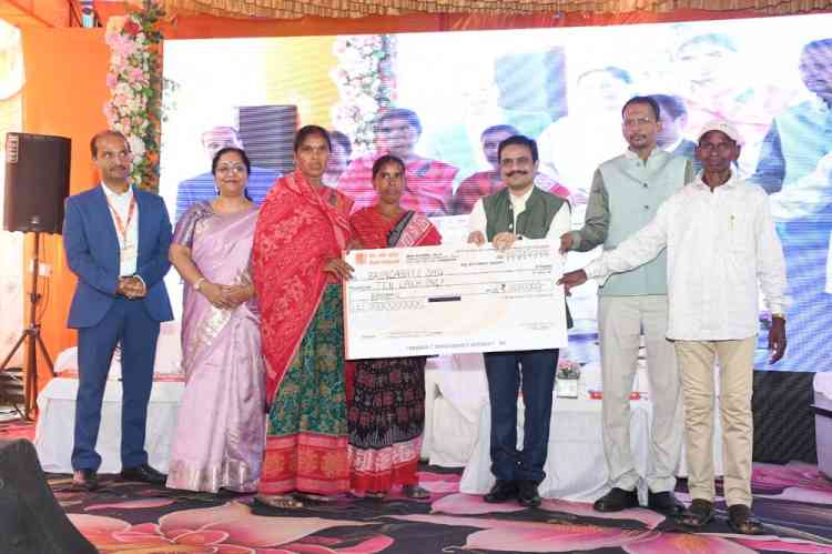 Bank of Baroda organizes Mega Camp in Bolangir, Odisha under Financial Inclusion Drive of the Department of Financial Services, Government of India