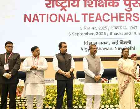 MP: Training officer, school teachers receive national awards from President Murmu