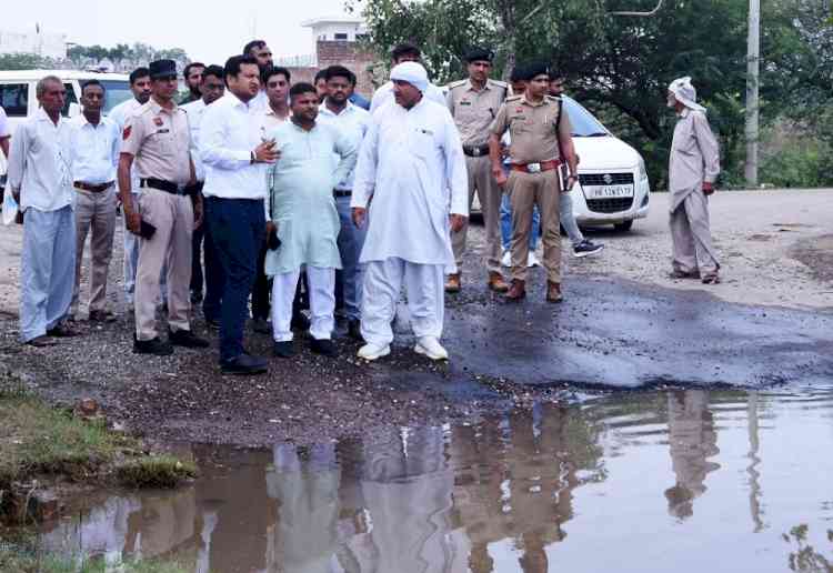DC Sachin Gupta appeals for Community Support to progress in Dewatering and Making Villages Model