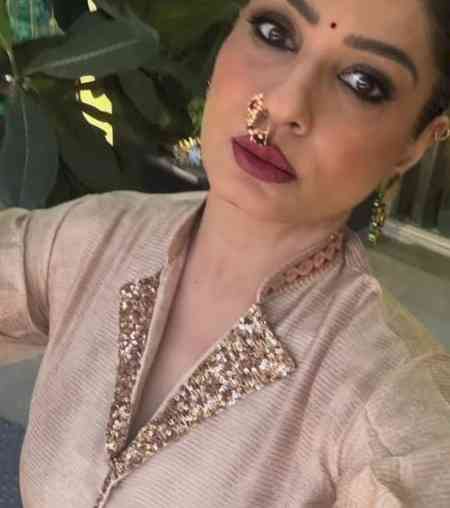 Raveena Tandon celebrates Ganesh Chaturthi with a 