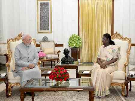After foreign visits, PM Modi briefs President Murmu - a protocol Rajiv Gandhi refused with Zail Singh