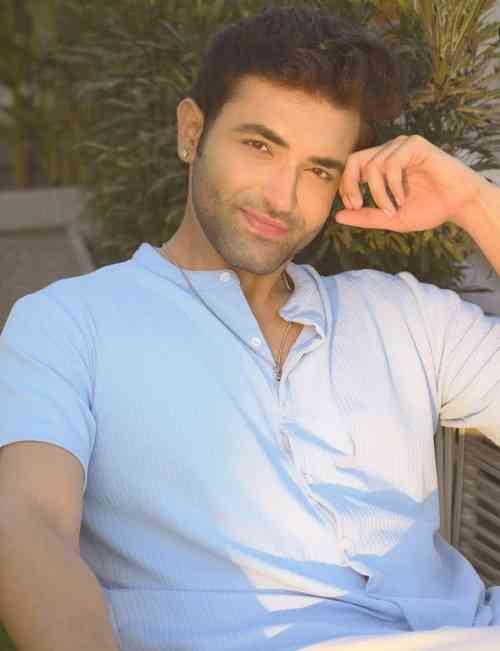 Prathaon Ki Odhe Chunri: Beendani actor Akash Jagga on Literacy Day: “Learning isn’t limited to books—it comes from people, experiences, and travel too.”