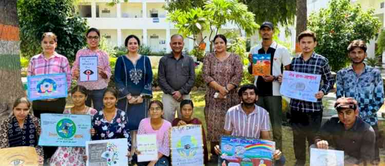 पोस्टर मेकिंग में अमितेश और स्लोगन राइटिंग में गगन रहे प्रथम