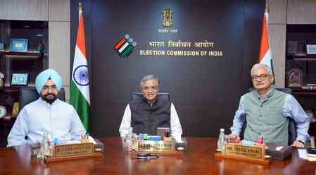 ECI issues instructions to Bihar CEO on SC’s fresh Aadhaar mandate