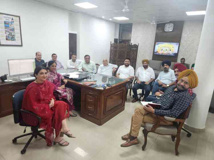 Meeting with Traders/Shopkeepers Associations to Enhance GST Revenue by the Department of Excise & Taxation