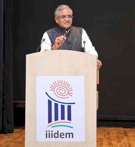 ECI reviews states’ preparedness for nationwide SIR at CEOs’ conference