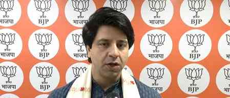 Who is the rotten mango in Cong: Shehzad Poonawalla questions Kharge’s remark