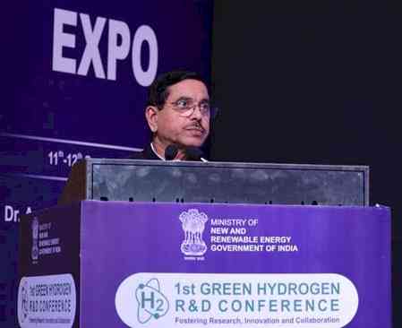 Govt launches Rs 100 crore fund to boost green hydrogen start-ups