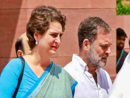 Rahul, Priyanka condole passing away of veteran Congress leader PP Thankachen