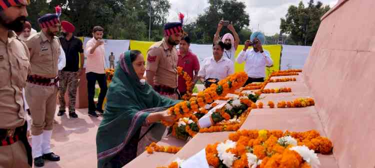 Cabinet Minister Baljeet Kaur pays homage to  heroes of Saragarhi Battle on 128th Anniversary