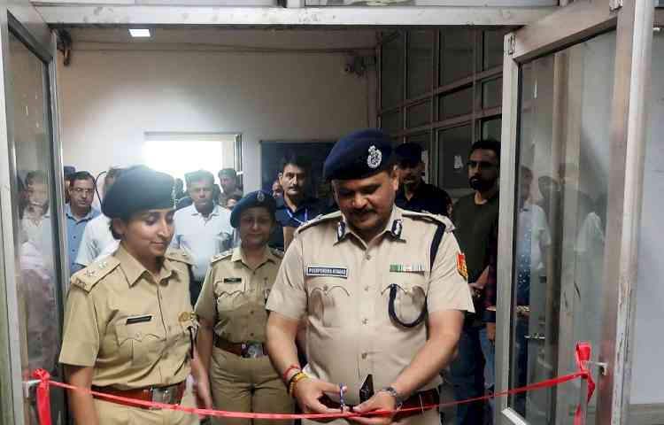 Dr. Harvansh Singh Judge Institute of Dental Sciences & Hospital Hosts Self-Defence Workshop in Collaboration with Chandigarh Police