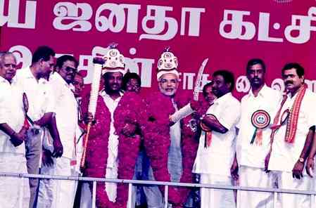 As CP Radhakrishnan takes oath of Vice President, his old photo with PM Modi goes viral