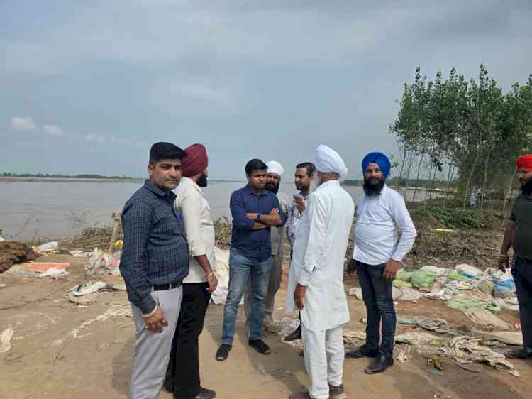 DC inspects works of stud-laying and specialized floating excavator in Sasrali Colony