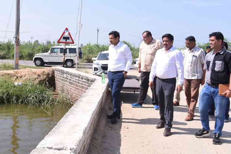 DC Sachin Gupta directs to carry out Drainage Work with Full Capacity
