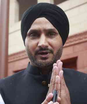 Sourav Ganguly, Harbhajan listed in Draft Electoral Rolls for upcoming BCCI elections