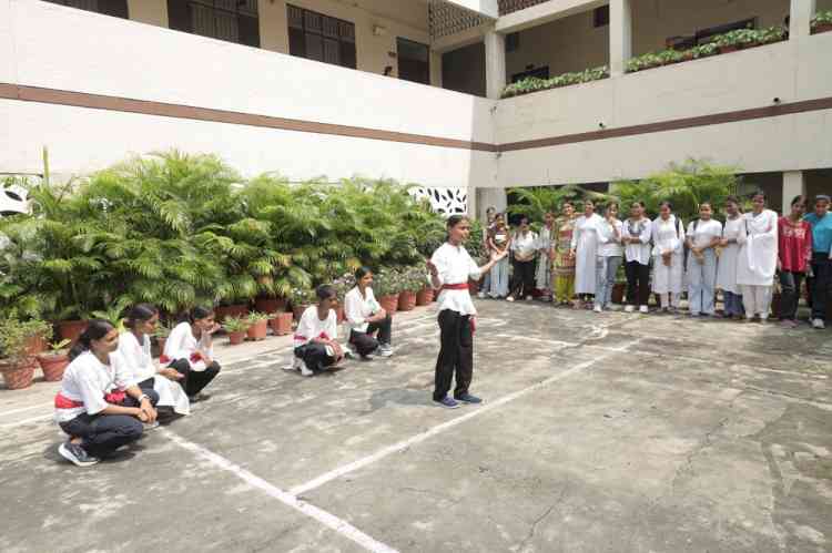 ‘Hindi Diwas’ Celebrated at PCM S.D. College for Women