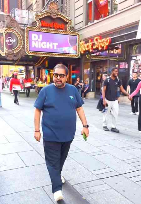 Shankar Mahadevan gives shout-out to Salim–Sulaiman and Ustad Zakir Hussain as ‘Shringaar’ lights up Times Square