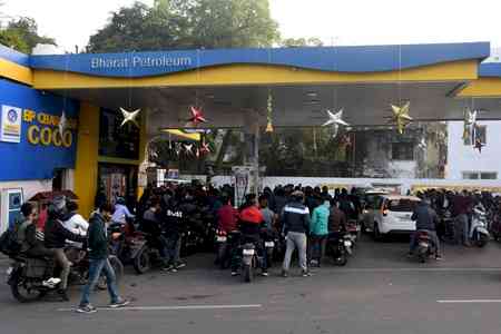 Govt initiatives help oil companies thrive in unfavorable global environment: Report