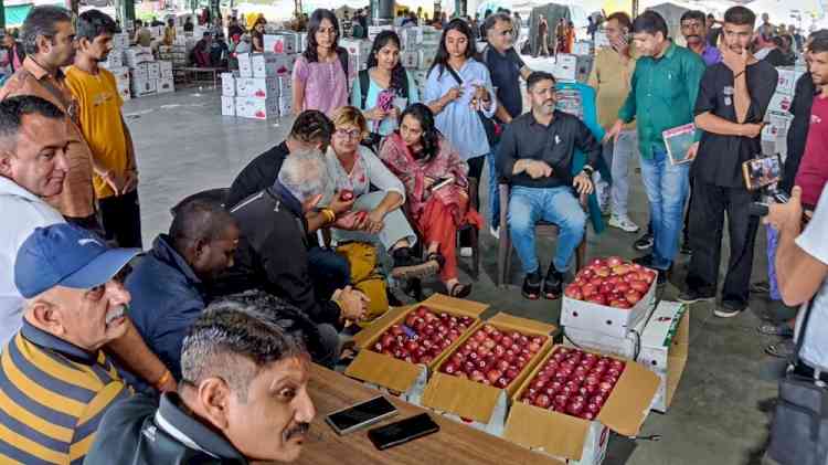 French Scientist Conducts Research on Himachal’s Farm Marketing System  