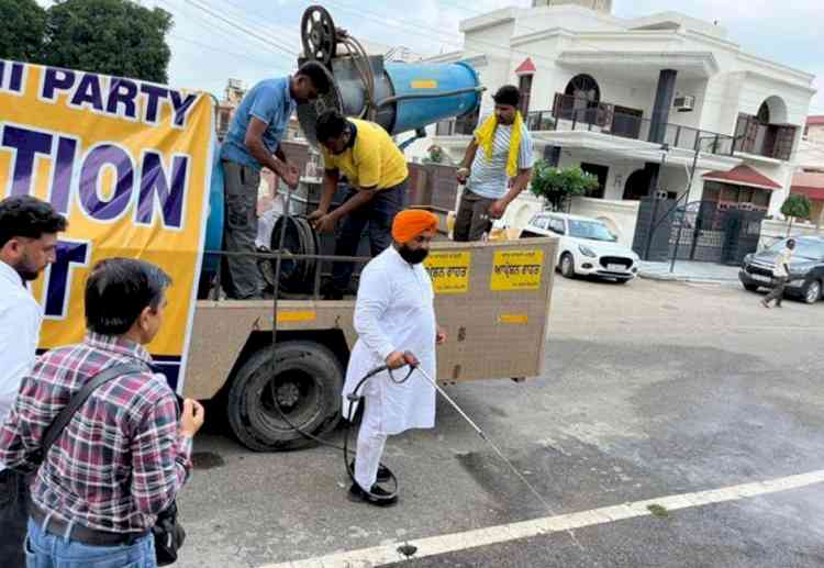 Sanitization Drive Reaches Every Street, Education Minister Harjot Singh Bains Personally Takes Charge
