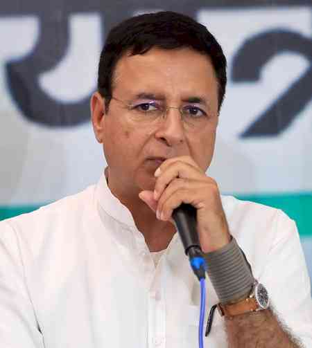 Surjewala urges Centre to quickly release pending 3.36 lakh MT urea to Karnataka farmers