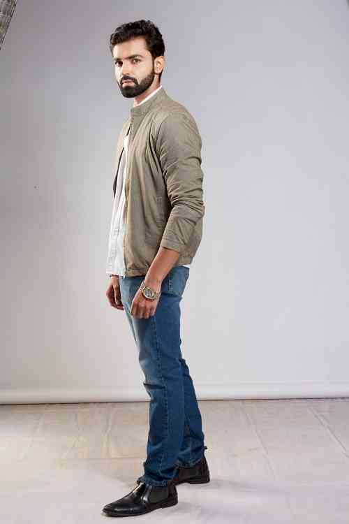 Prathaon Ki Odhe Chunri: Beendani Actor Akash Jagga Opens Up About His Love for Writing: Writing makes me feel alive